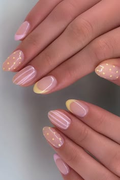 YELLOWANDPINKNAILS